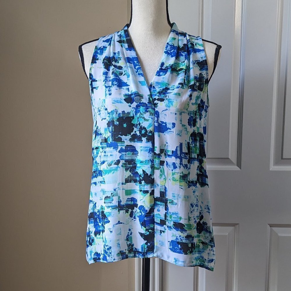 Vince Camuto Petite Small white blue green sleeveless abstract print blouse